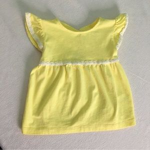 🌼 Yellow Daisy Top with Trim by Carter's 🌼